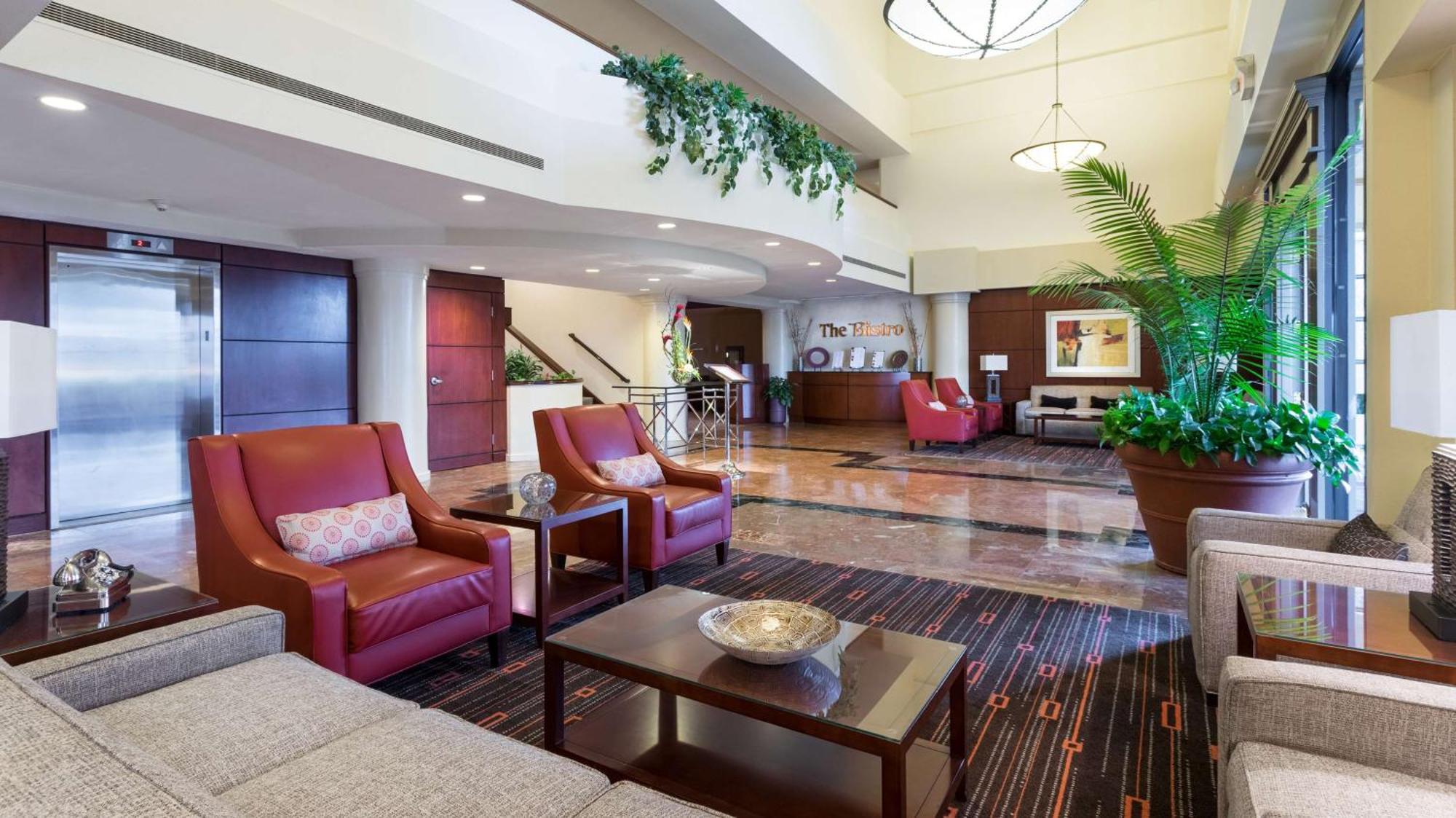 Doubletree Suites By Hilton Hotel Cincinnati - Blue Ash Шарънвил Екстериор снимка