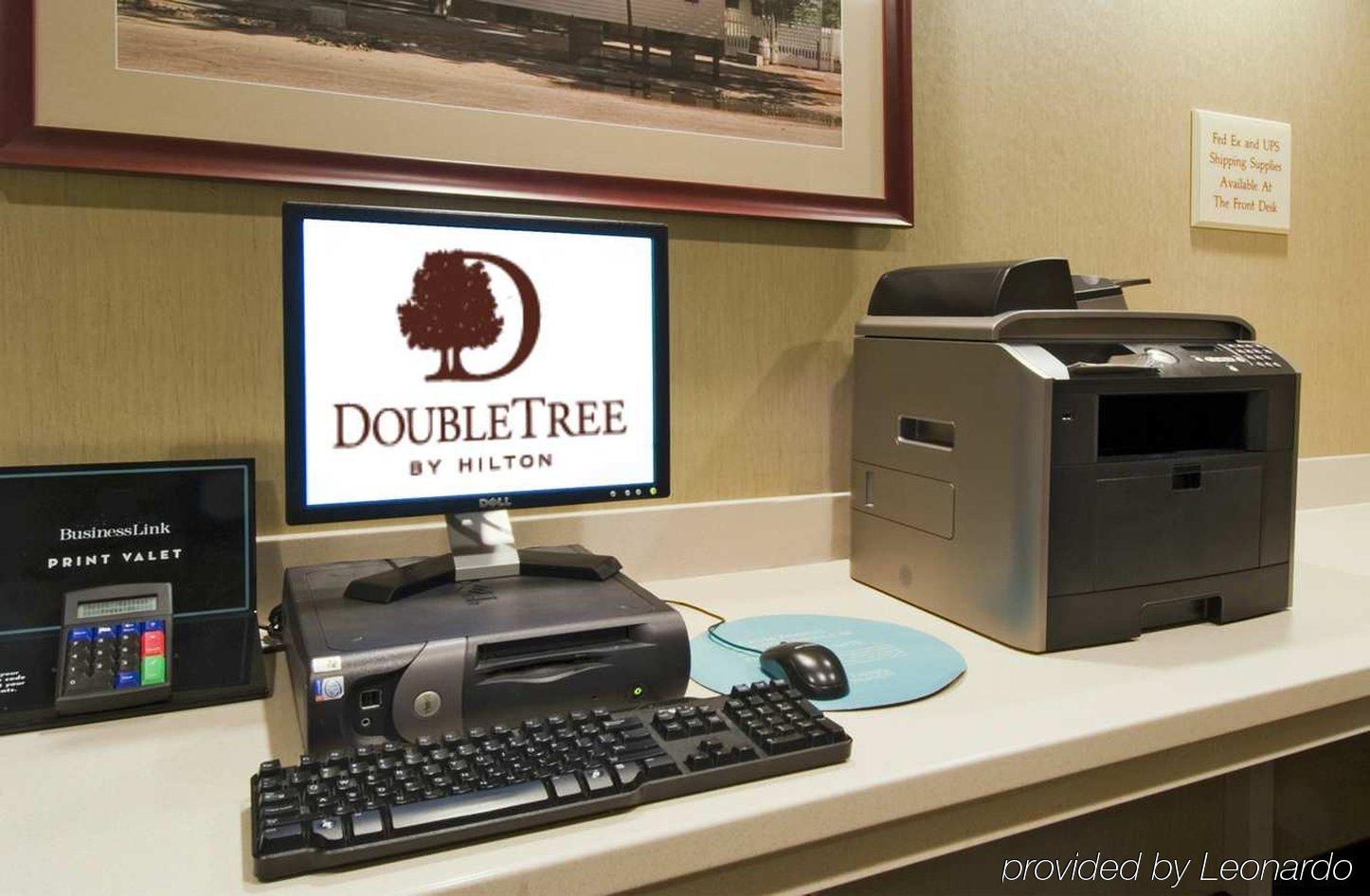 Doubletree Suites By Hilton Hotel Cincinnati - Blue Ash Шарънвил Екстериор снимка